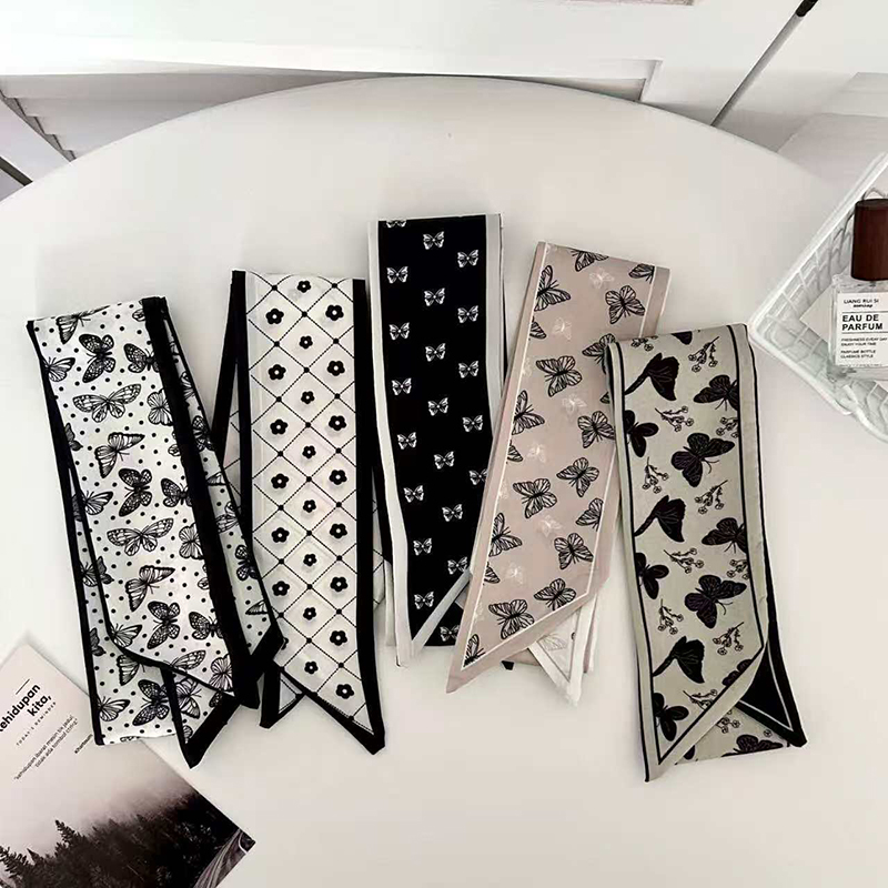 ผ้าพันคอไหมขนาดเล็ก ลายผีเสื้อ - Luxury Bags Brands บทวิจารณ์และราคา
