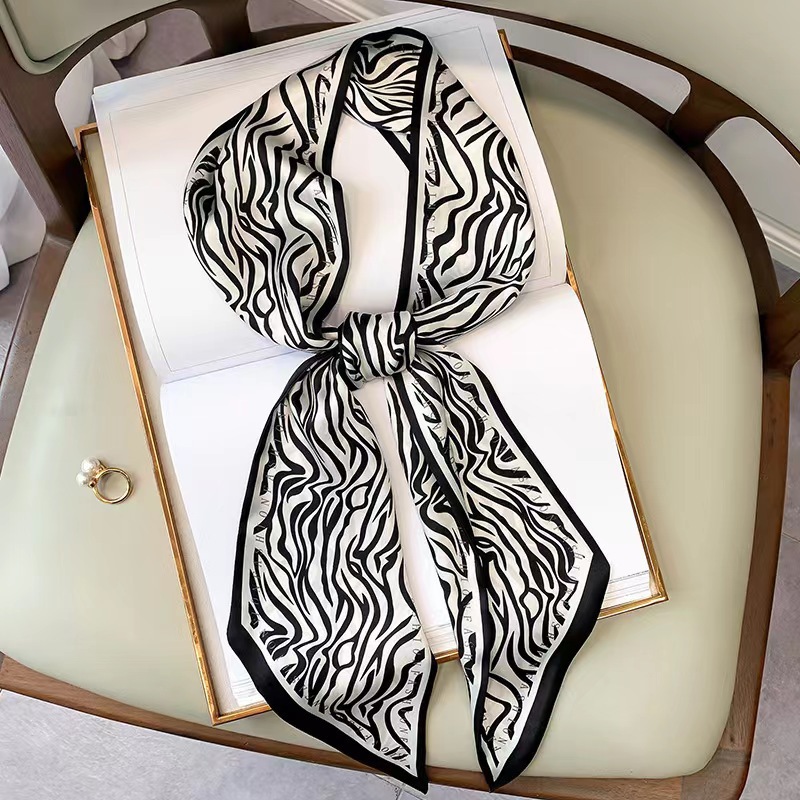 ผ้าพันคอไหมพิมพ์ลายม้าลายสุดหร - Luxury Bags Online บทวิจารณ์และราคา