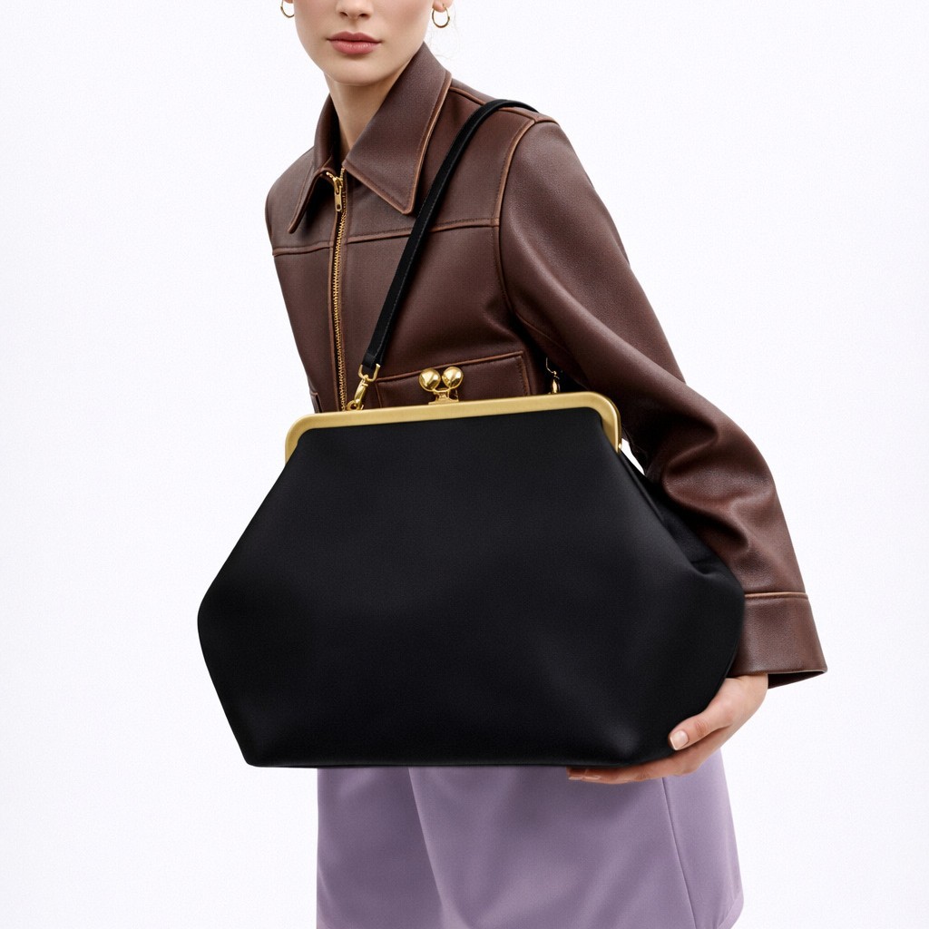 กระเป๋าคลาสสิกทรงใหญ่แบบมีตัวล - Luxury Bags Brands บทวิจารณ์และราคา