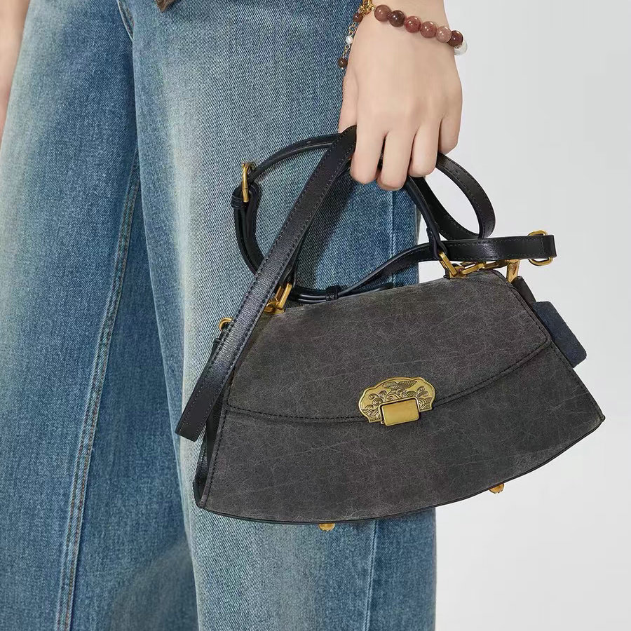 กระเป๋าถือสุภาพสตรีสไตล์หรูหรา - Quiet Luxury Bags Designer บทวิจารณ์และราคา
