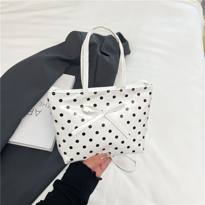 กระเป๋าถือผู้หญิงแบบใหม่ สไตล์ - Luxury Bags Brands บทวิจารณ์และราคา